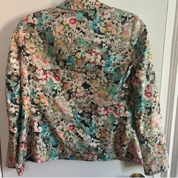 Topshop ✨$9 when bundled✨ Floral Blazer 🌸 - Picture 6 of 8